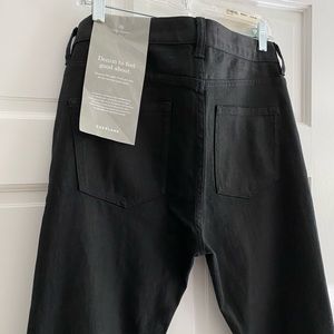 Everlane Black Modern Boyfriend 28